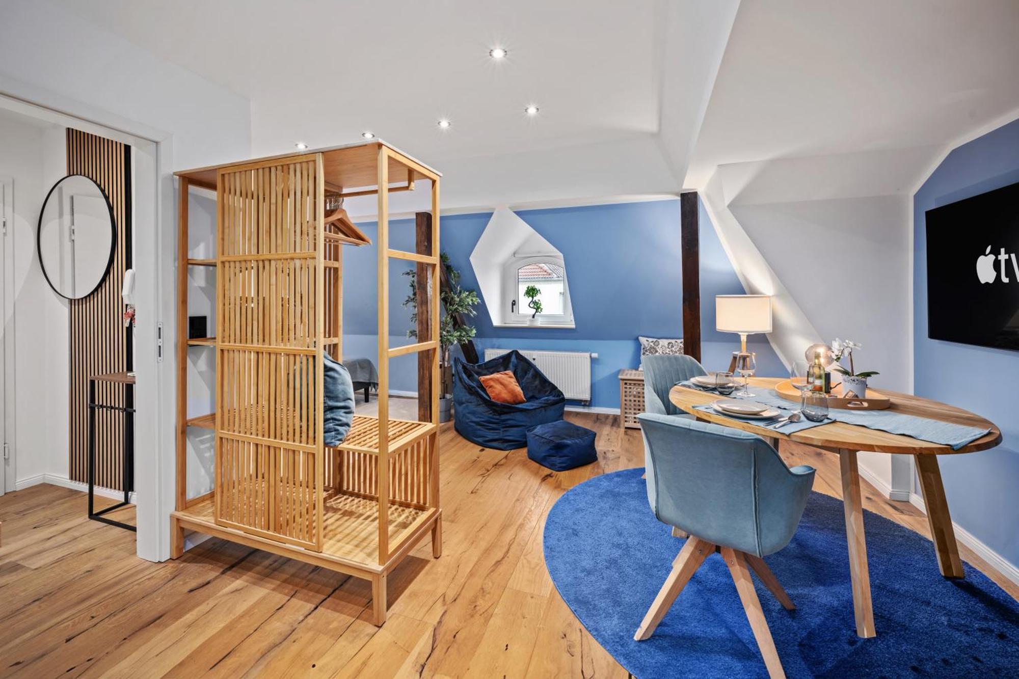 Edler Wohnraum Modernes Vorstadtstudio Mit Emma-Bett, Garten & Kaffeevollautomat Zwickau Extérieur photo