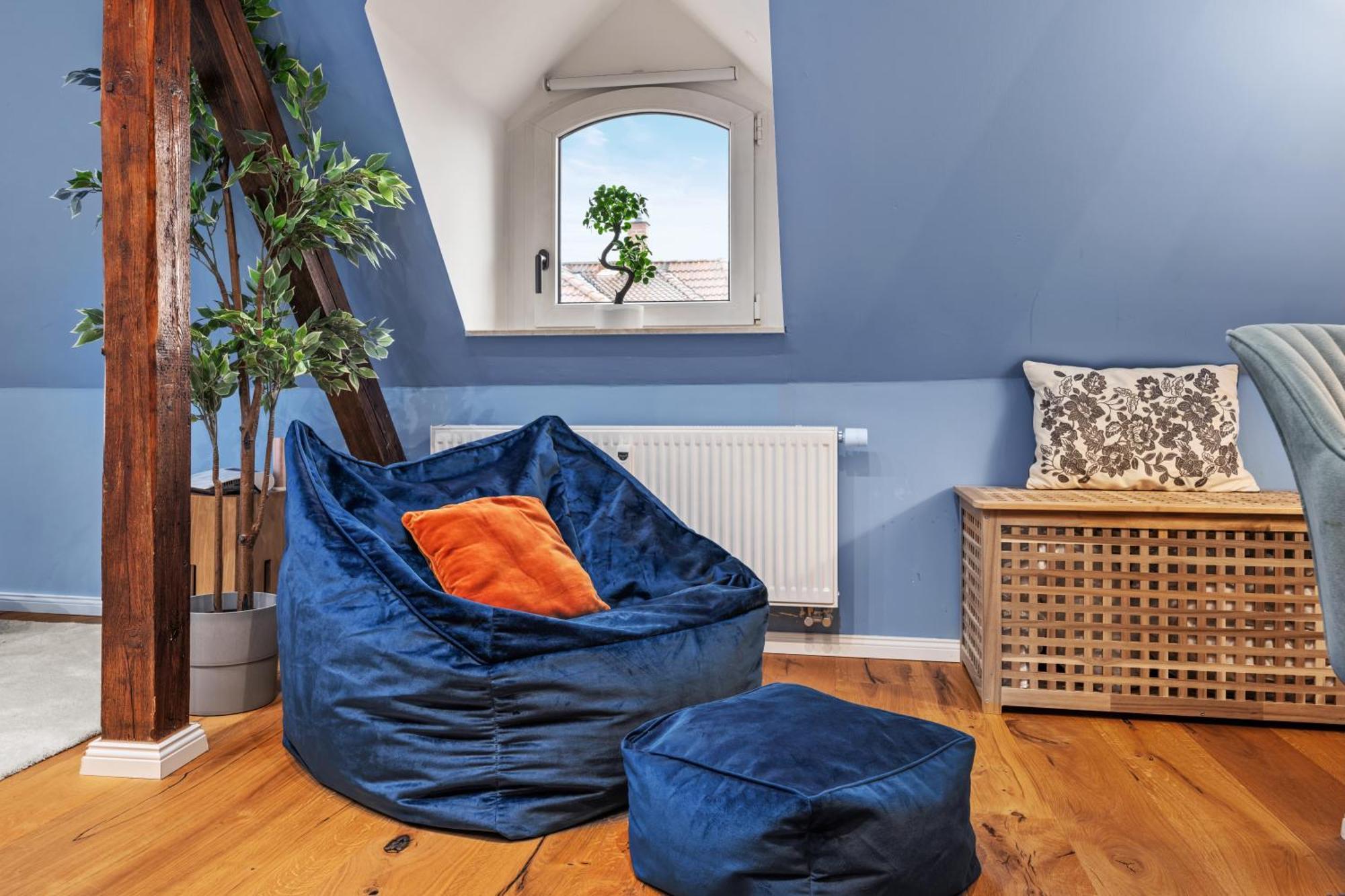 Edler Wohnraum Modernes Vorstadtstudio Mit Emma-Bett, Garten & Kaffeevollautomat Zwickau Extérieur photo