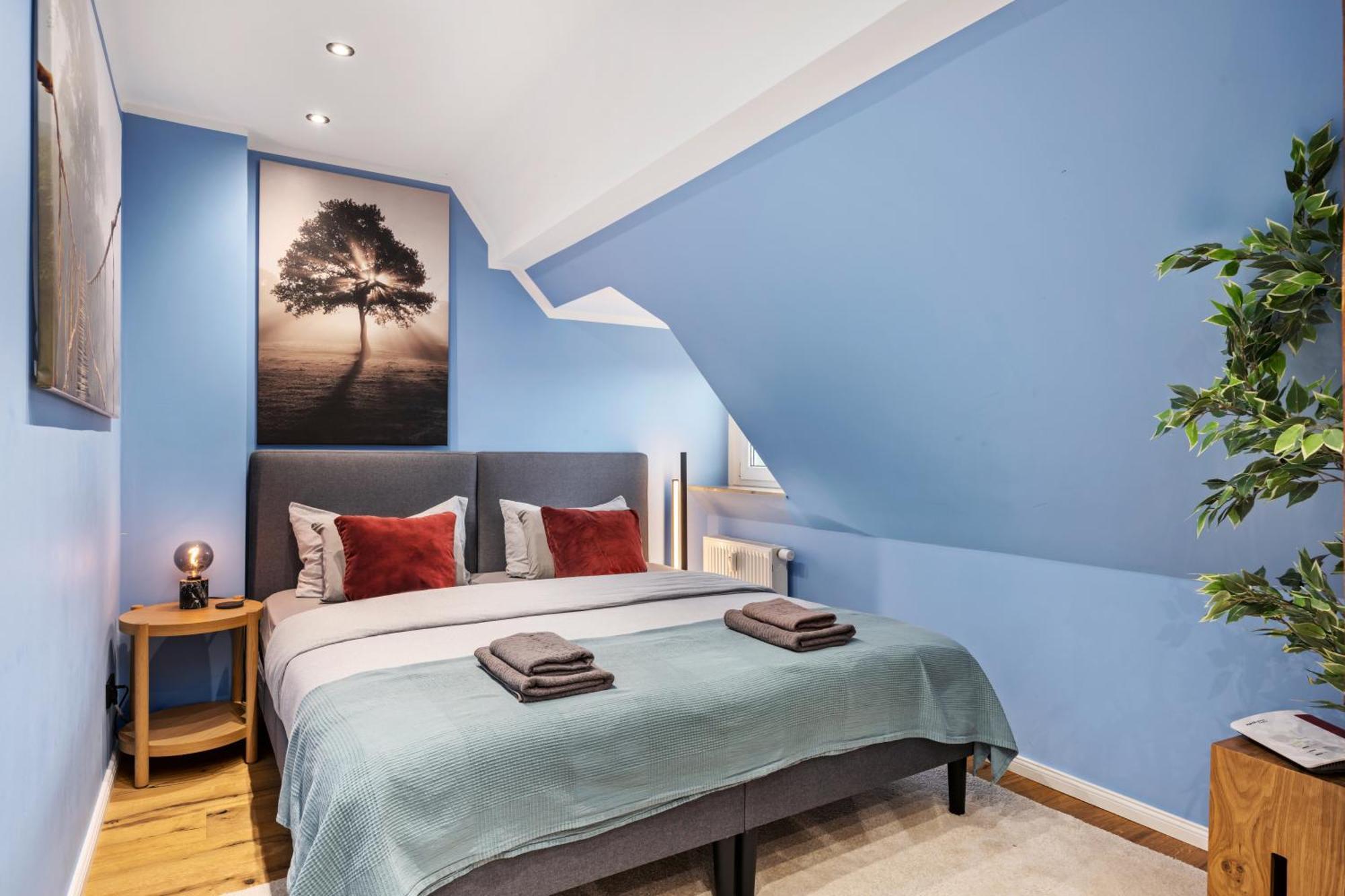 Edler Wohnraum Modernes Vorstadtstudio Mit Emma-Bett, Garten & Kaffeevollautomat Zwickau Extérieur photo