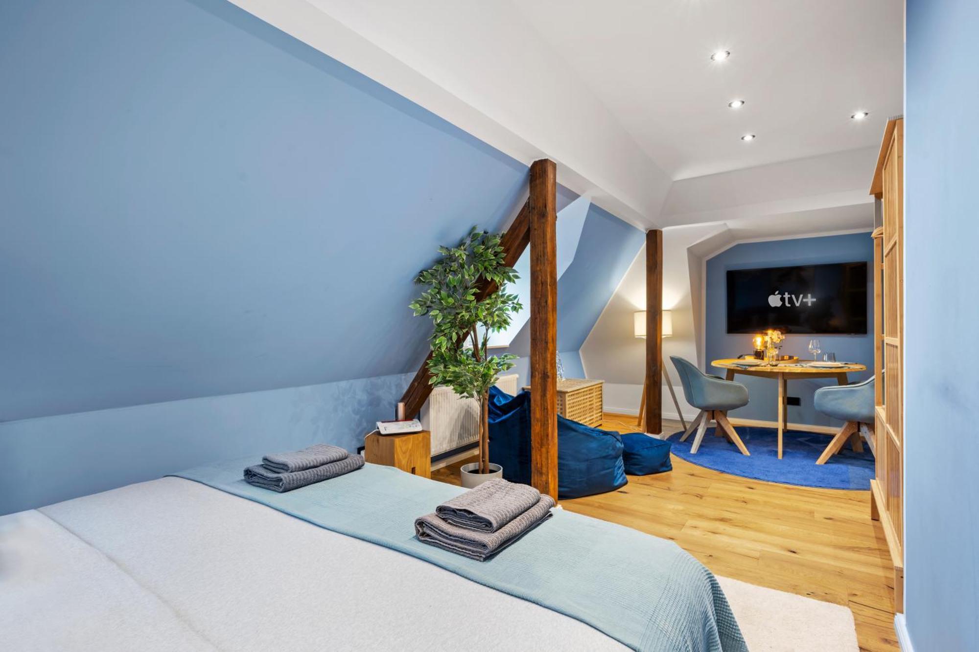 Edler Wohnraum Modernes Vorstadtstudio Mit Emma-Bett, Garten & Kaffeevollautomat Zwickau Extérieur photo
